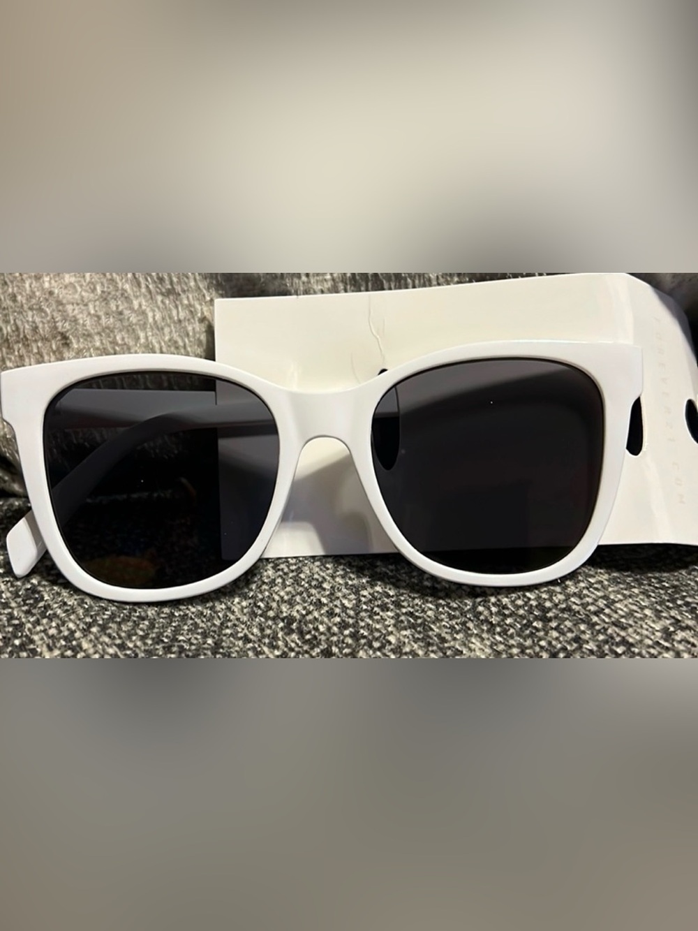 NWT Forever 21 Fashion Sunglasses